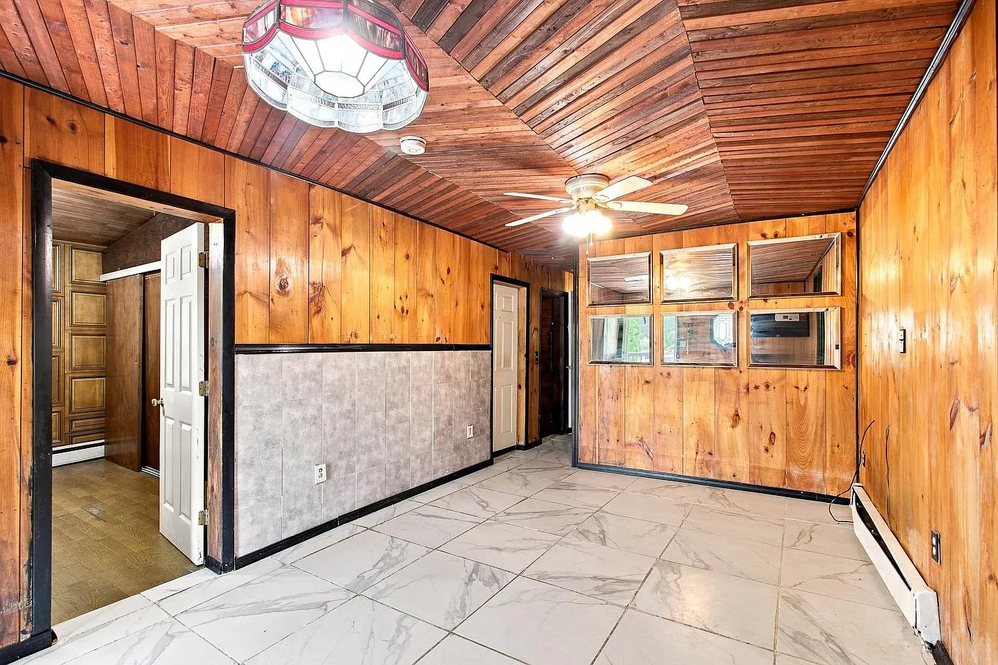2 bed, 2.0 bath, 2520 sqft, $2,500 — Photo 4