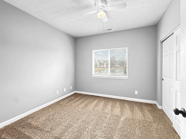 Cross Lake Apartments — Photo 152