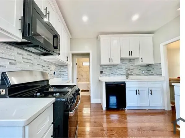 119 Revere St, Springfield, MA 01108