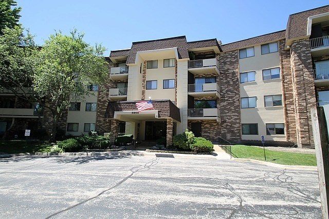 2nd image of 3350 Carriage Way Dr #308