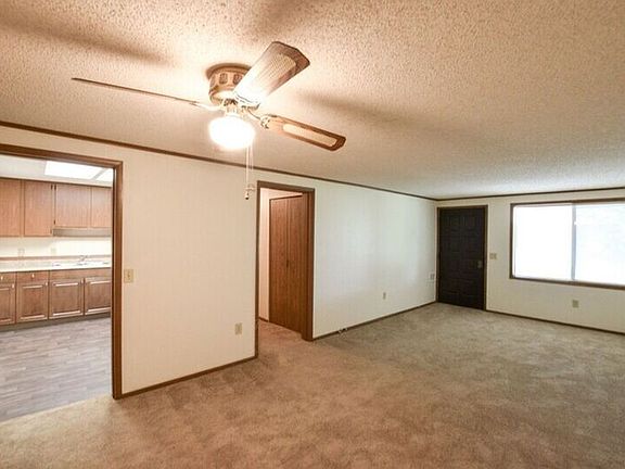 3rd image of 4727 Walden Cir #152