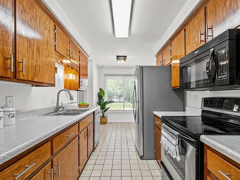 1409 Janet Way Dr — Photo 12