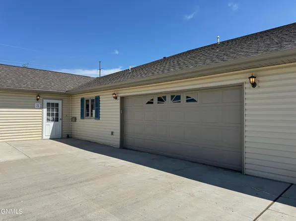 3112 Nebraska Dr Unit 3, Bismarck, ND 58503