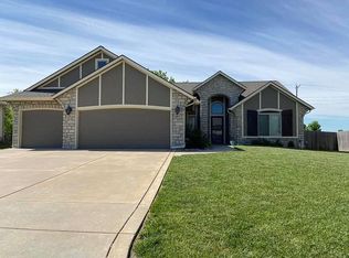 2007 N Whitetail Ct, Mulvane, KS 67110