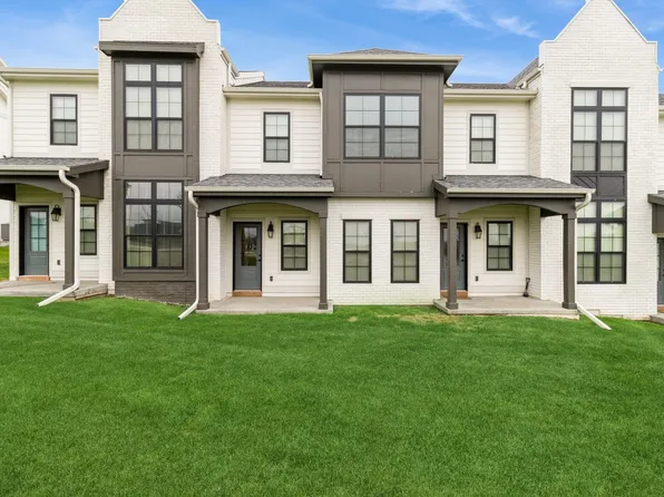 14142 Wilden Dr, Urbandale, IA 50323