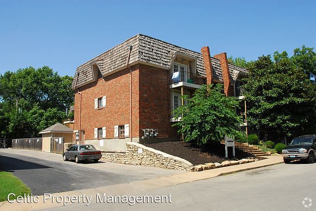 2nd image of 4030 Clark Ave APT 6