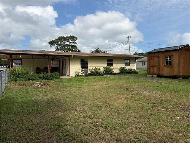 2100 Stumpf Blvd — Photo 3