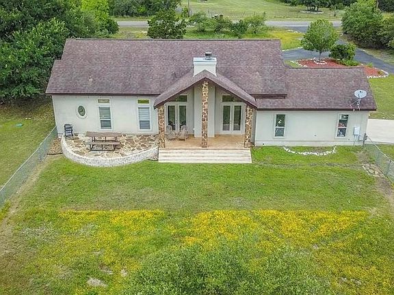 2nd image of 3130 Rolling Oaks Dr