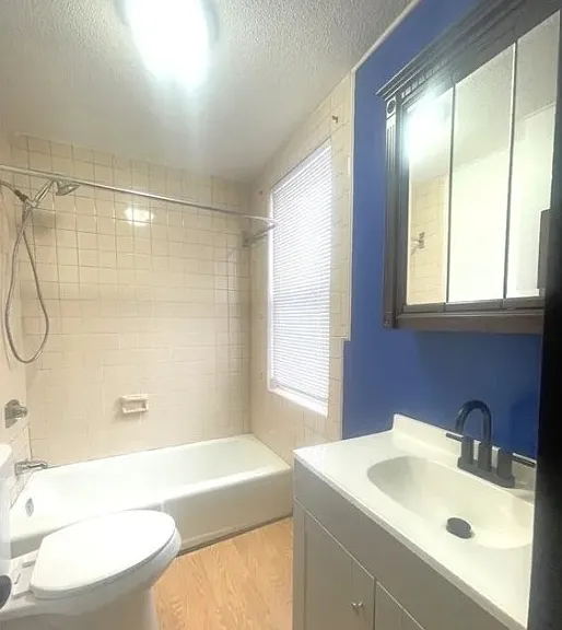 27 Wilcox St #1L — Photo 12