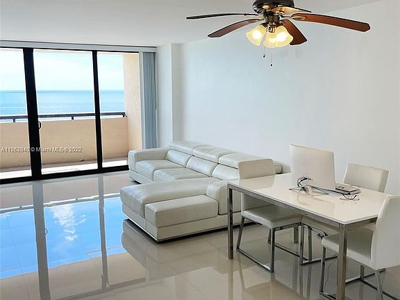 4th image of 2555 Collins Ave APT 1507
