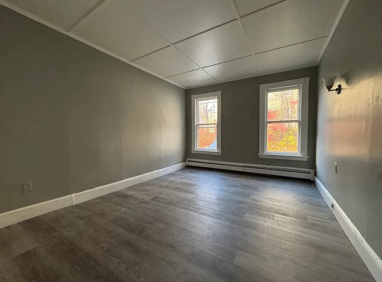 1 bed, 800 sqft, $949 — Photo 2