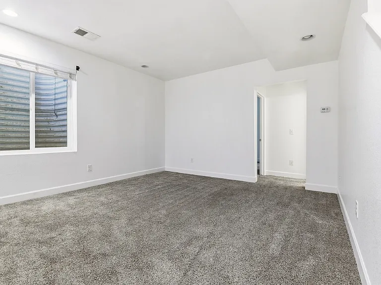 4707 Walden Way — Photo 35