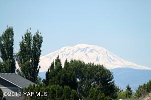 1st image of 700 Roza Dr