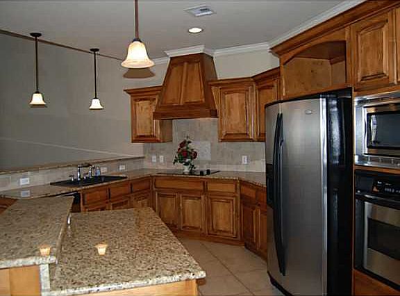 4th image of 17109 Wales Green Ave