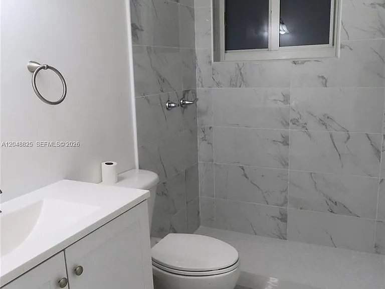 1030 SW 96th Ave #1030 — Photo 12
