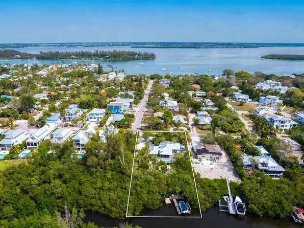 6909 Longboat Dr S, Longboat Key, FL 34228