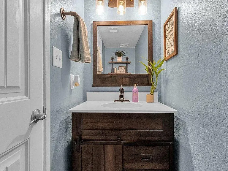 3002 N 70th St #230 — Photo 34