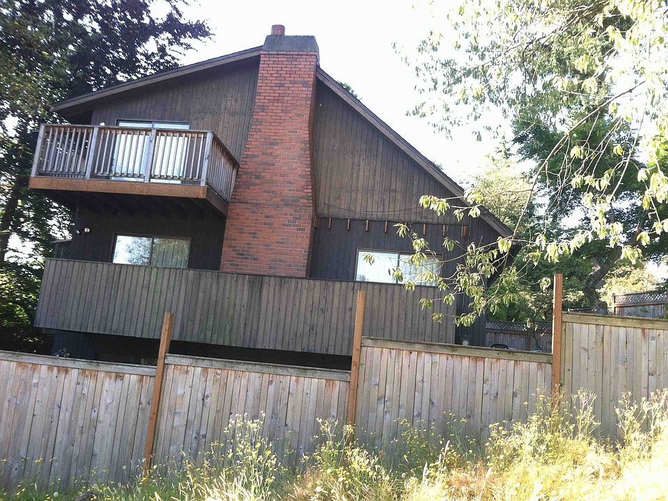 2nd image of 9814 15th Ave NE