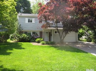 18 Anchorage Rd, Port Washington, NY 11050