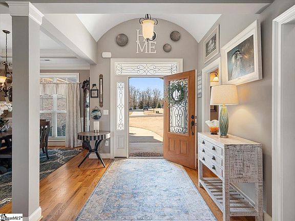 5th image of 137 Ledge Stone Ln