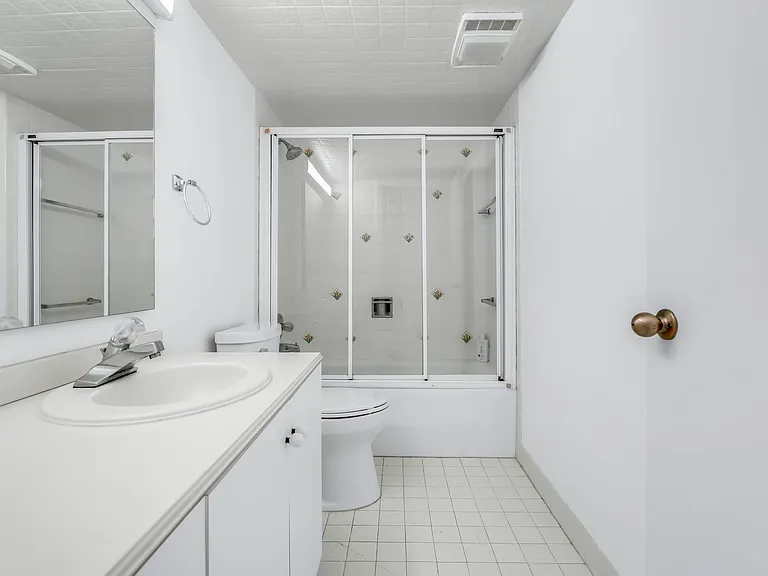 4201 N Ocean Blvd #203 — Photo 51