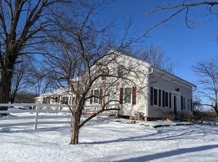 17444 Ravenna Rd, Chagrin Falls, OH 44023