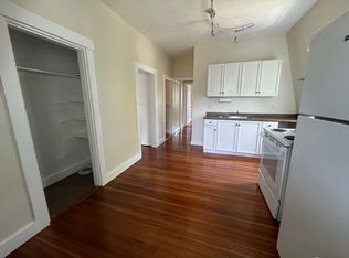 30 Ayrault St #C, Newport, RI 02840