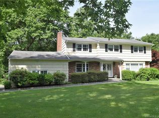 124 Russet Rd, Stamford, CT 06903