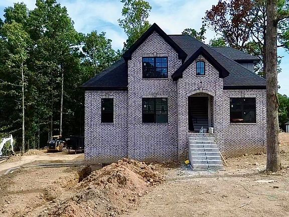 2nd image of 263 Norwick Forest Dr