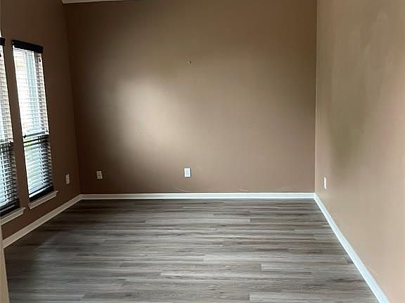 4th image of 101 Island Breeze Cir