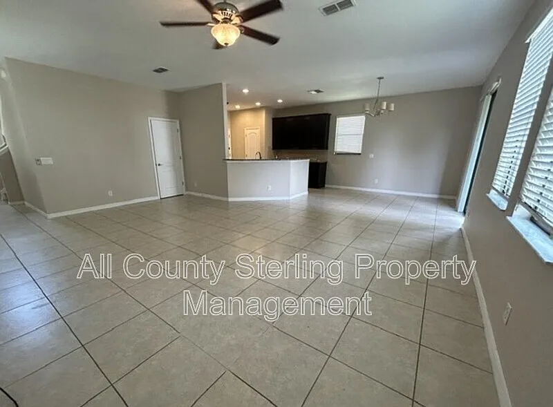 1876 Leather Fern Dr
