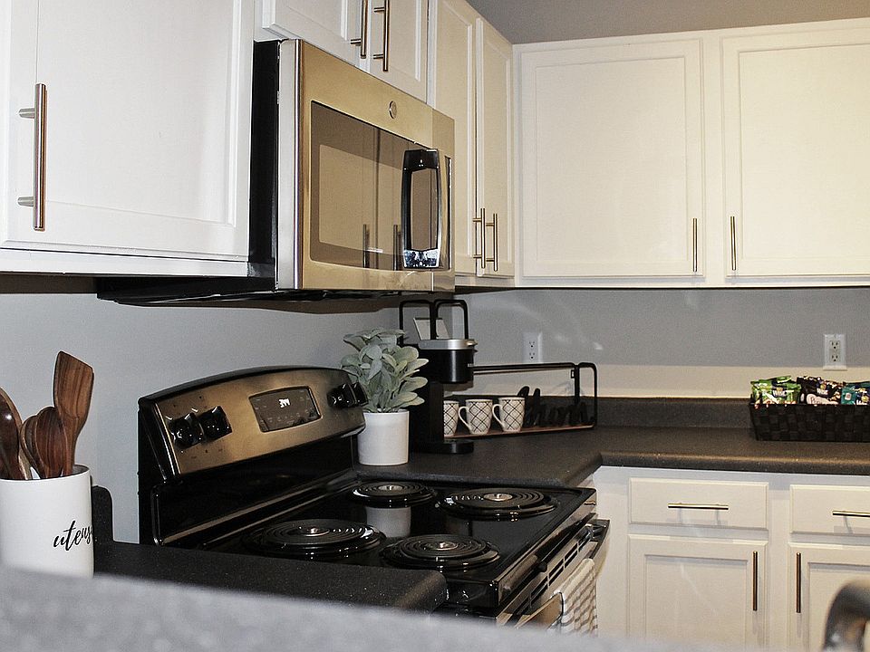 Large Kitchen Includes Bar Seating