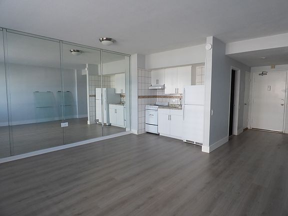 4th image of 1250 West Ave APT 4R