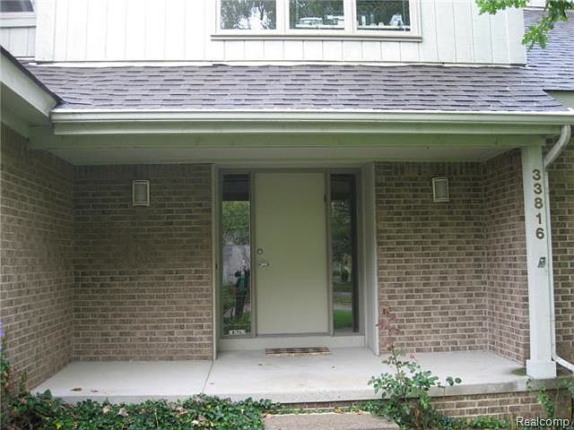 1st image of 33816 Walnut Ln