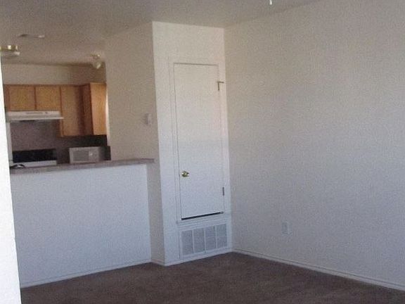 4th image of 4404D Abigail Dr
