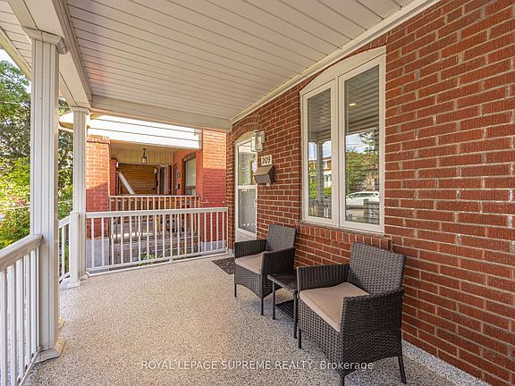 5th image of 209 Boon Ave