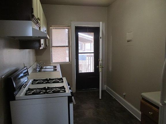 2nd image of 115 Delaware Ave APT J6