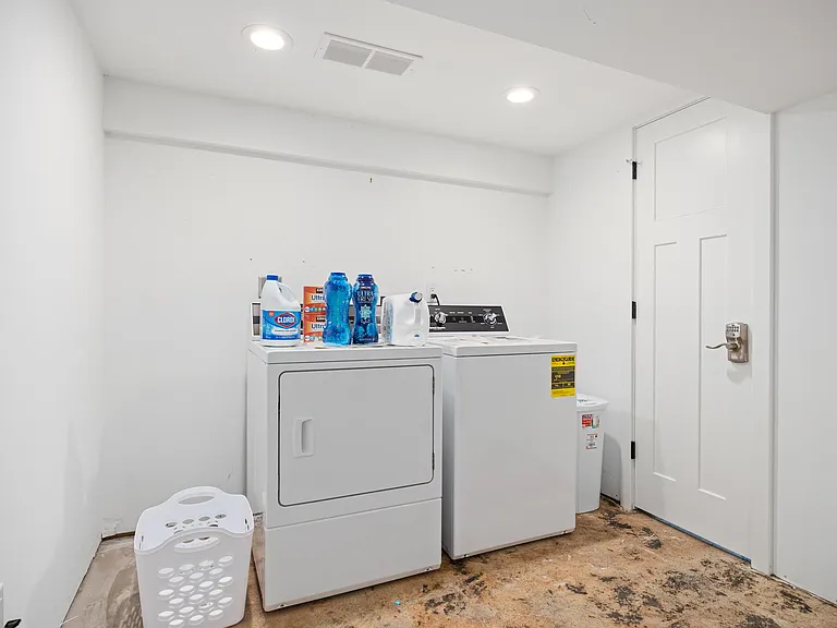 4805 N Columbus Ave — Photo 41