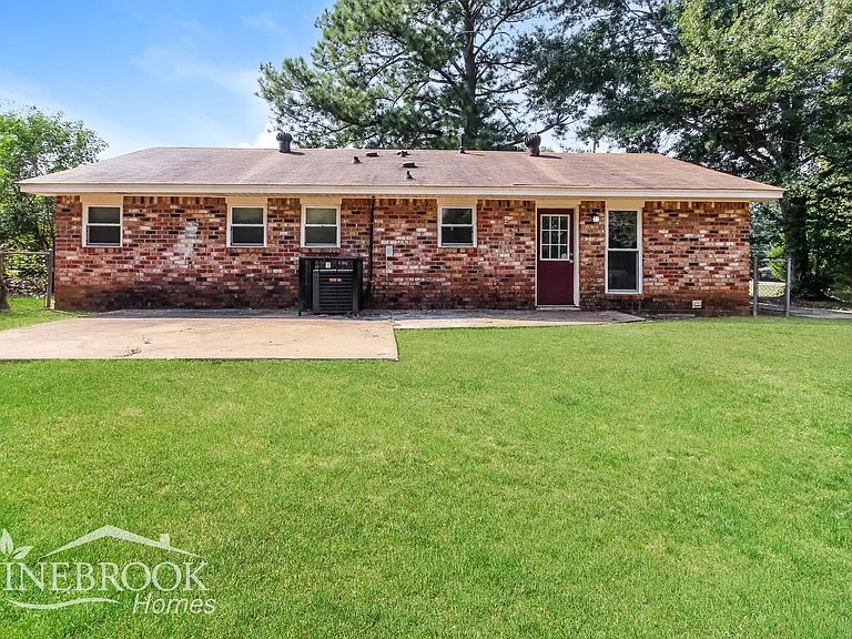 454 Mulligan Dr — Photo 13