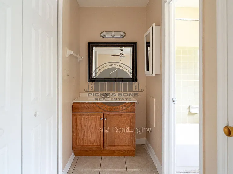 836 Richmond St #10 — Photo 12