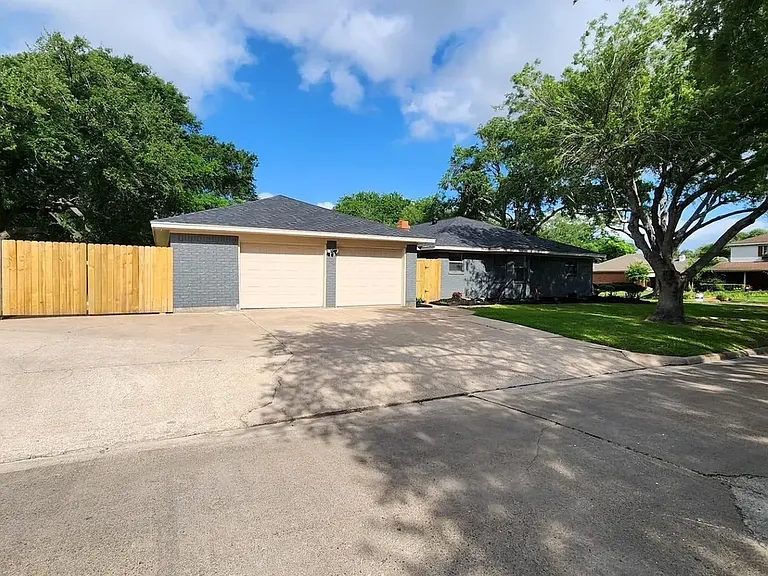 5925 Woodway Dr — Photo 21