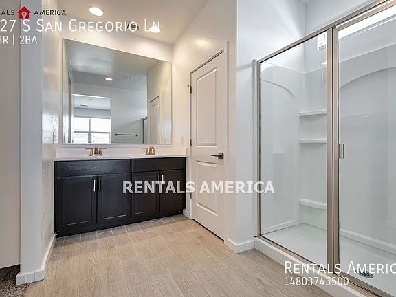 4th image of 227 S San Gregorio Ln