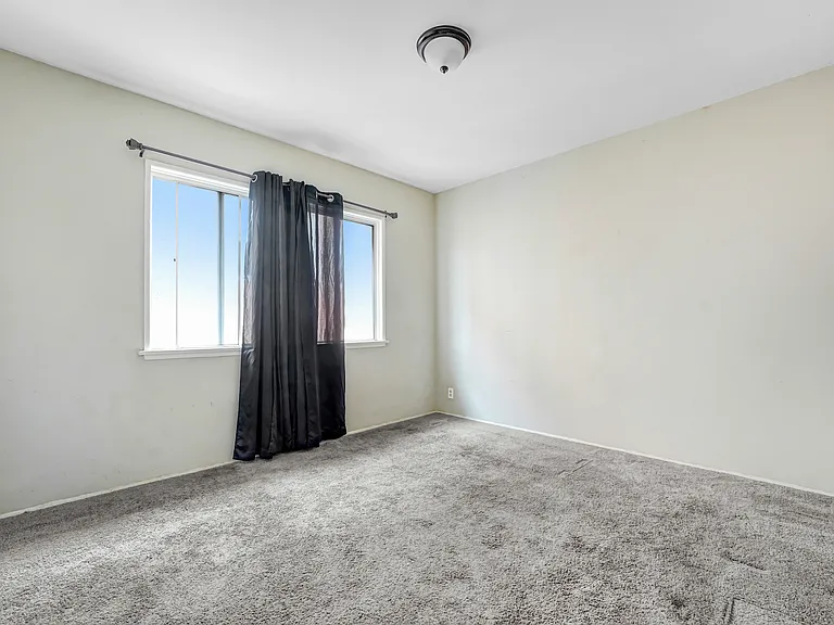 11722 S Budlong Ave #7 — Photo 4