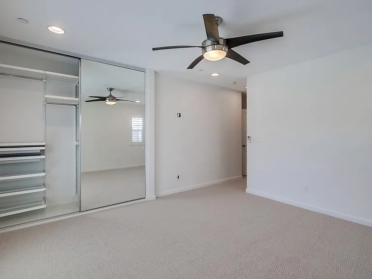 4747 Rolando Blvd — Photo 32