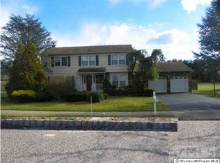 41 Gordons Corner Rd, Marlboro, NJ 07746