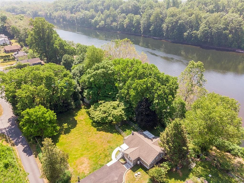 4471 1st Ter, Bangor, PA 18013 Zillow