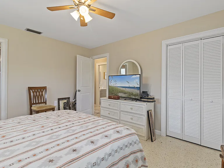 4020 Palm Dr — Photo 18