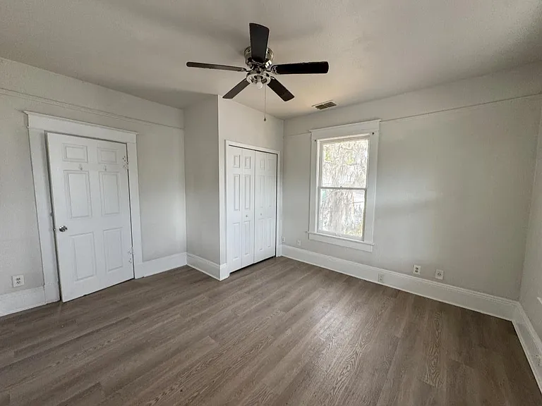 220 N Beaumont Ave #2 — Photo 11