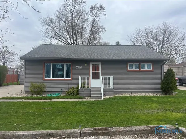1699 Hopkins St, Defiance, OH 43512