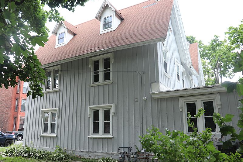 4th image of 38 Johnston Avenue